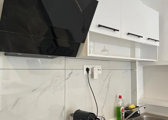 Modern & Comfortable House *