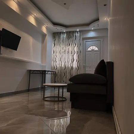 Modern & Comfortable House