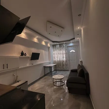 Modern & Comfortable House Appartement